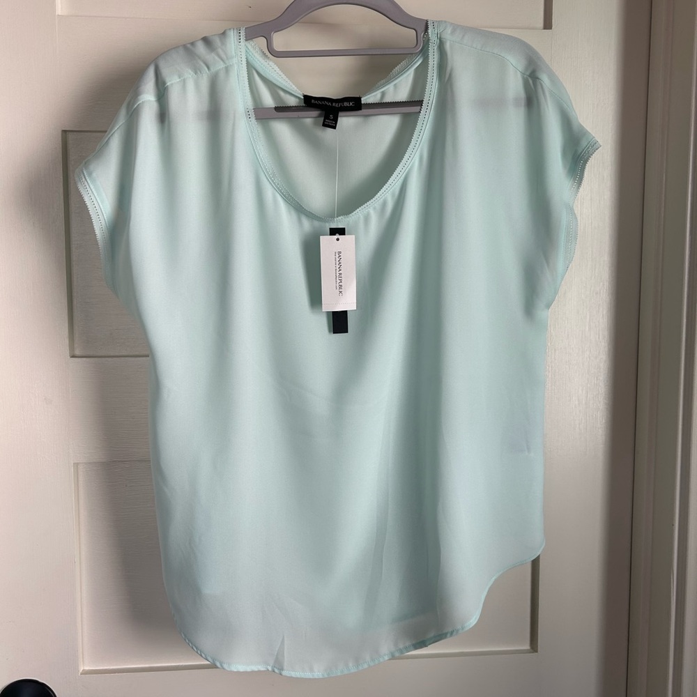 Banana Republic Short Sleeve Basic Top